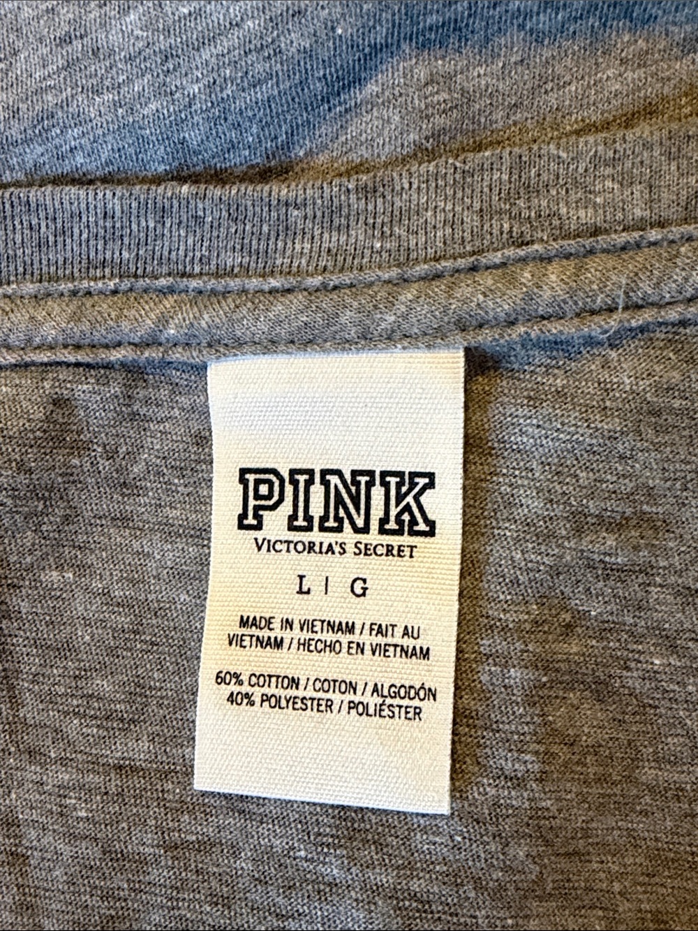 Victoria's Secret Pink Nation Gray V-Neck '#ELFIE' Graphic Tee - Picture 2 of 6